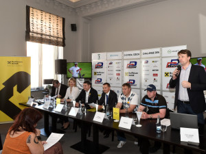 2016-tiskova-konference